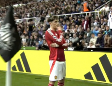 意媒爆出重磅转会消息，国米有意租借曼联前锋齐尔克泽，尤文有意引进霍伊伦