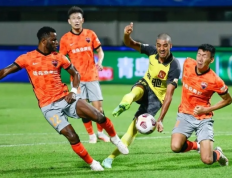 足球报爆猛料，深圳队准入危机重重，解散可能性极高！